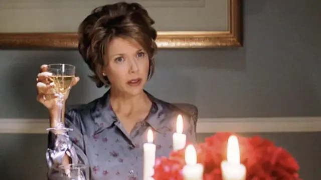 Example of the martyr archetype: Annette Bening as Carolyn Burnham in American Beauty (1999) directed by Sam Mendez